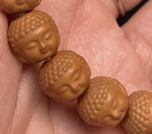 精雕猴头宝宝佛