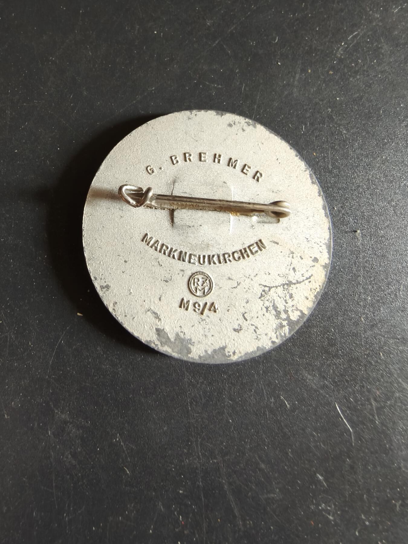 老王徽章第186期 德三1938年党代会证章