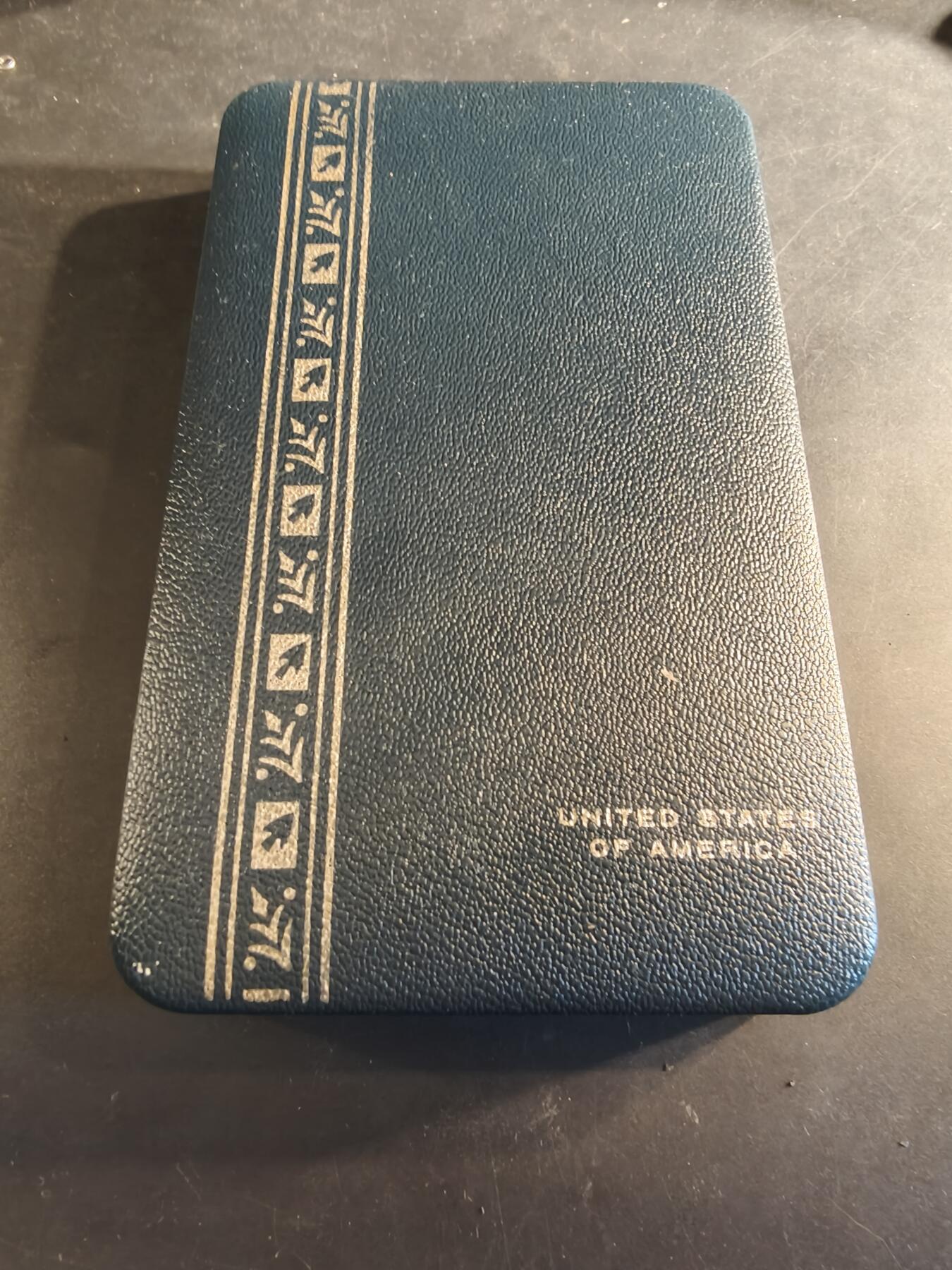 老王徽章第186期 美国海军勇气奖章 原盒带略和珐琅略 少见全套