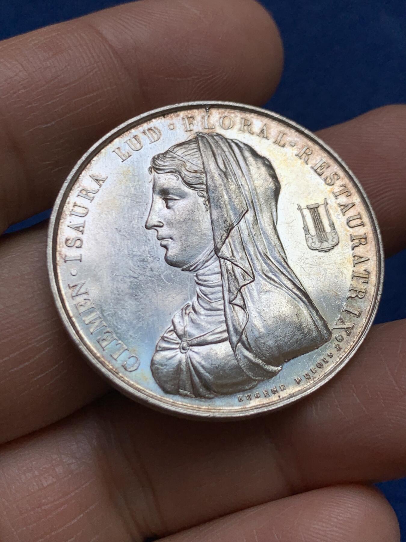 《竞宝斋》第469场 周日，周一 2场连拍 （全场包邮）欢迎送拍 法国图卢兹花卉节银质代币，17.63g，35.5mm，蜜蜂边铭