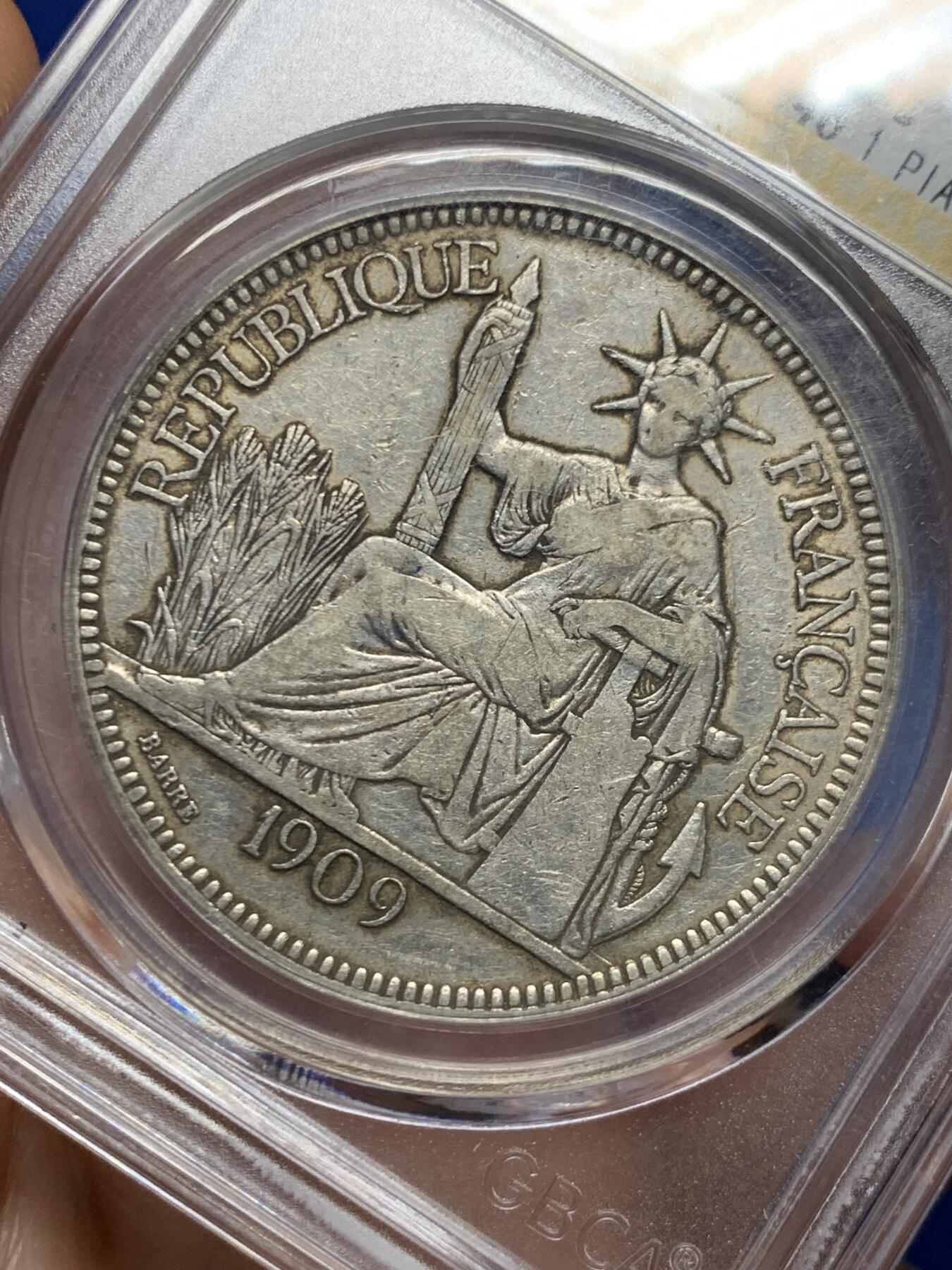 《竞宝斋》第469场 周日，周一 2场连拍 （全场包邮）欢迎送拍 公博 AU53 法属印支1909-A坐洋银币 27克