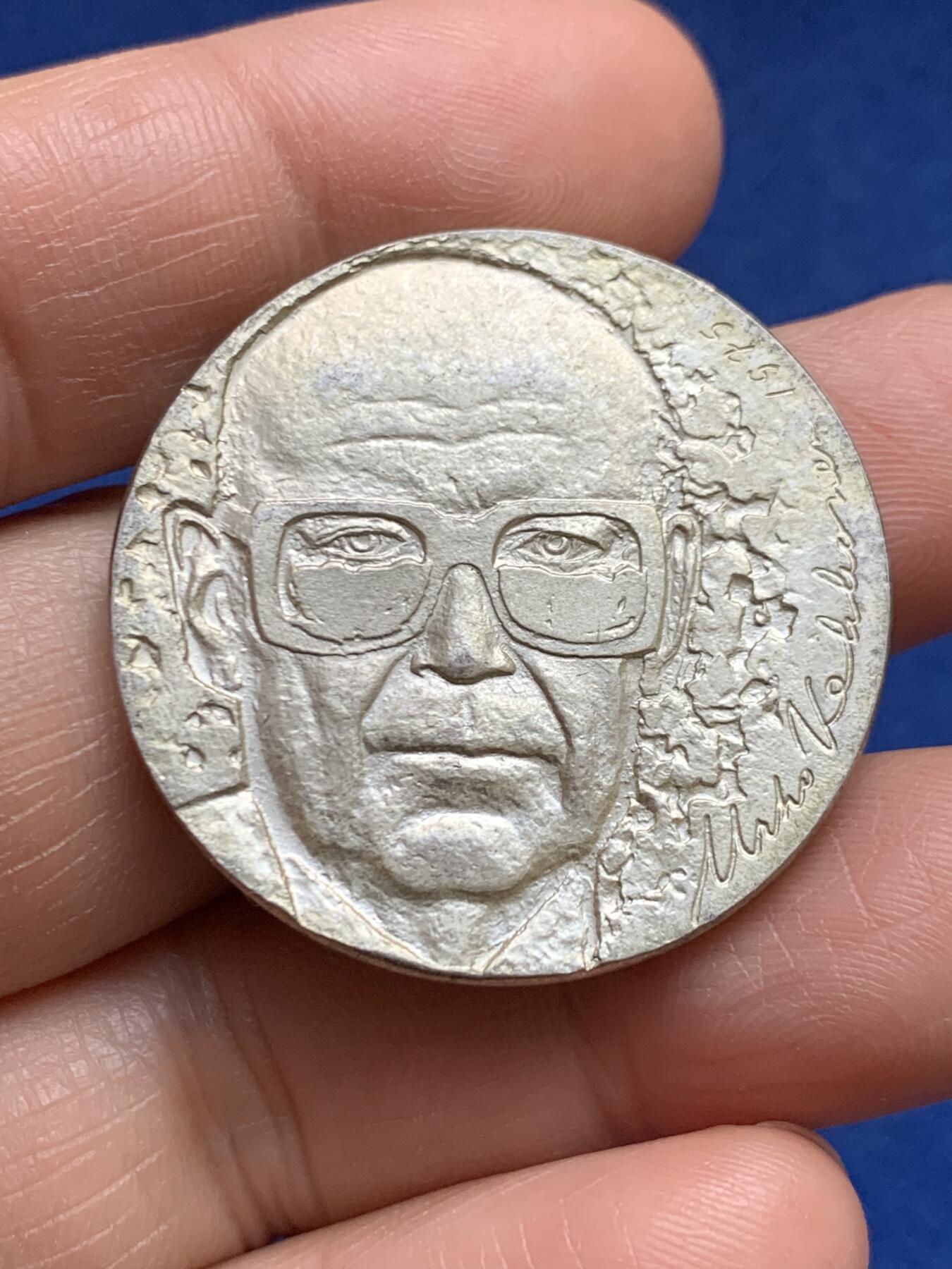 《竞宝斋》第469场 周日，周一 2场连拍 （全场包邮）欢迎送拍 芬兰1975年总统吉科宁10马克银币 23.55克