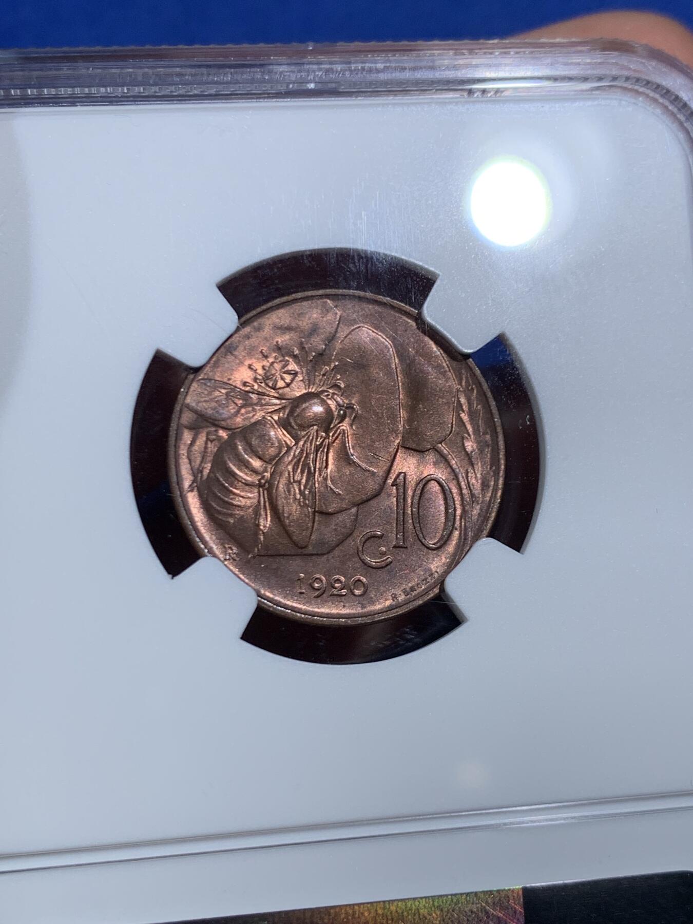 《竞宝斋》第469场 周日，周一 2场连拍 （全场包邮）欢迎送拍 NGC MS64RB 意大利1920年小蜜蜂10分，古典主义风格代表作品，极美的设计，原铜光不容易