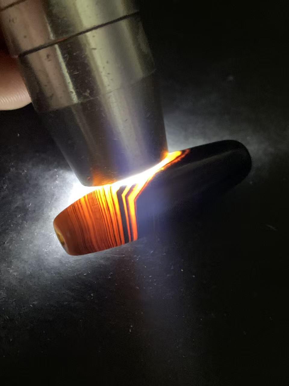 精美罕见一眼靠山图案千层纹药师玛瑙桶珠一个