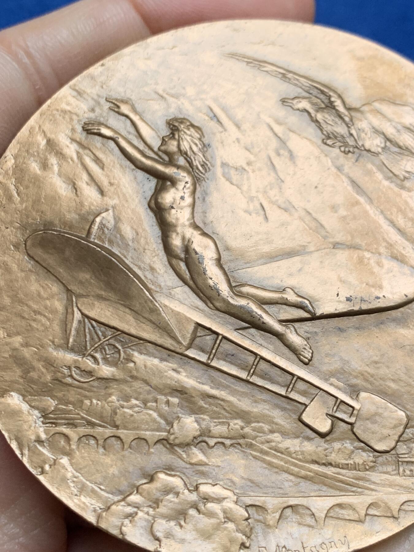 《竞宝斋》第469场 周日，周一 2场连拍 （全场包邮）欢迎送拍 法国航空纪念大铜章 147.3克 67mm 1973 丰饶角铜标