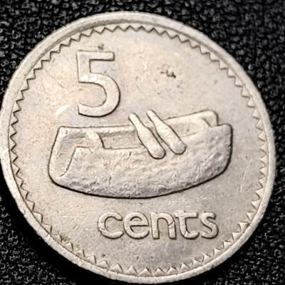 泉币菌-第206场-拍品多 请提前出价 1986年 英属斐济5分铜镍币 独木舟 高冠女王  19.35mm 