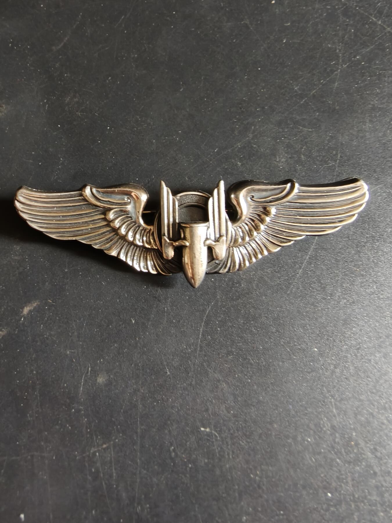 老王徽章第186期 美国二战陆军航空兵空中炮手技能章     3英寸     925银    23.2g