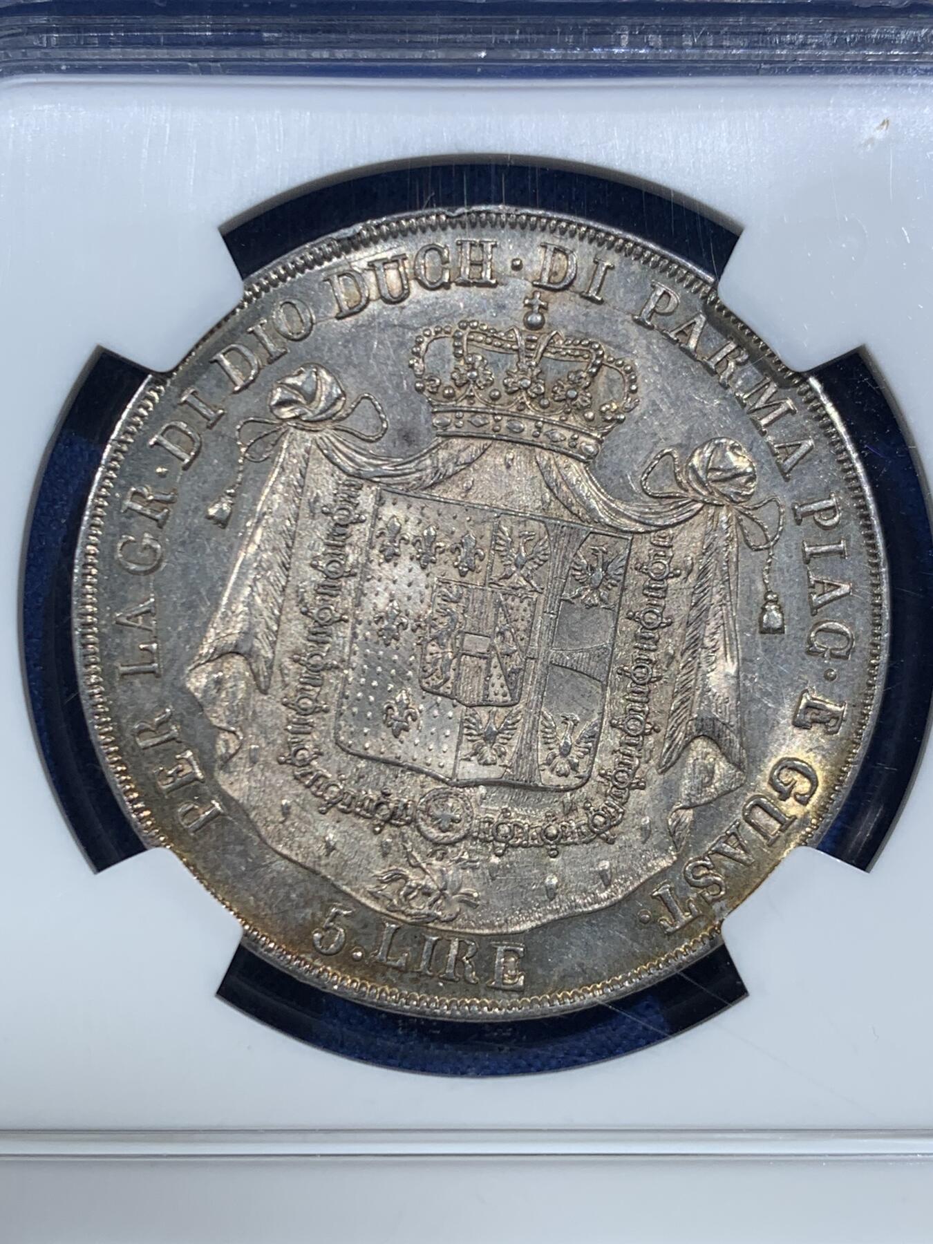 《竞宝斋》第469场 周日，周一 2场连拍 （全场包邮）欢迎送拍 NGC AU58 意大利帕尔马1832/15骑字5里拉大银币，正面为拿破仑皇后、女大公玛丽亚·露易丝，背面公国纹章繁复华丽。底板PL感足，实物观感极佳，不输MS，堪称同分中的战斗机。骑字版尤为稀少，更高仅有7枚。意系法系交汇的名誉品，国际拍卖大热点