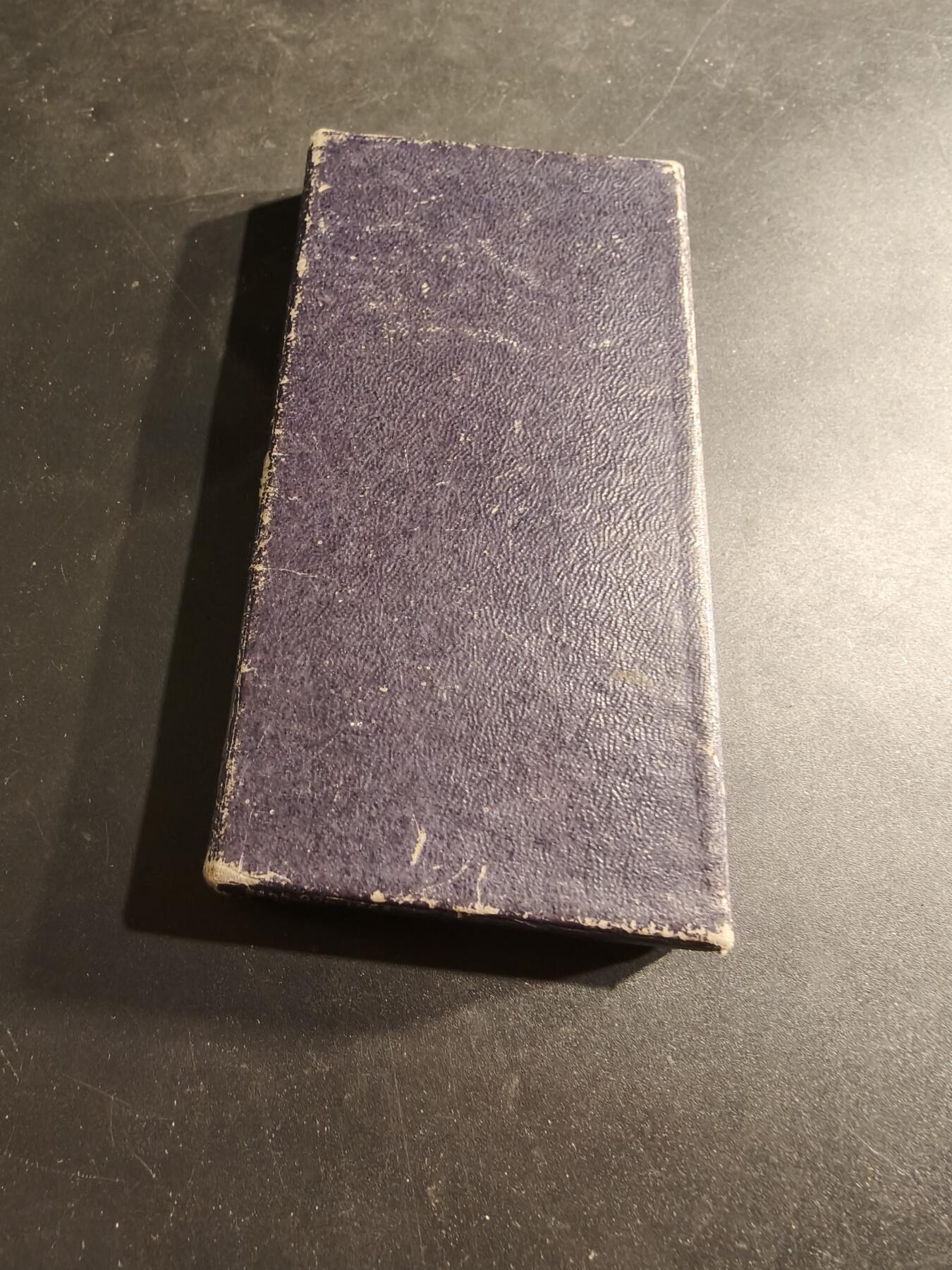 老王徽章第186期 美国联合国韩战奖章    原盒