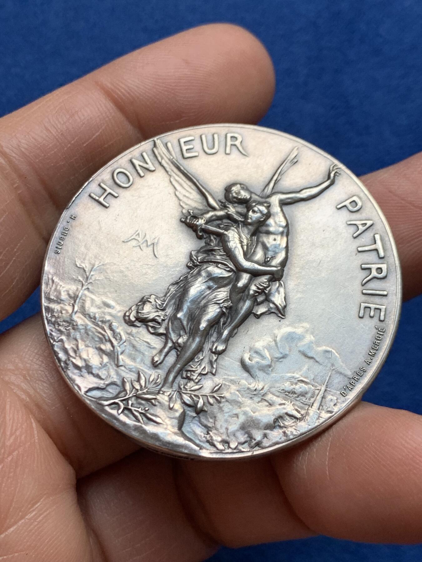 《竞宝斋》第469场 周日，周一 2场连拍 （全场包邮）欢迎送拍 1891年法国里昂射击节银章 48.9克 44.5mm 丰饶角银标 带盒