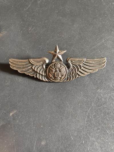 老王徽章第186期 - 美国二战陆军航空兵中级地勤人员技能章     925银    梅耶厂    8g    2英寸