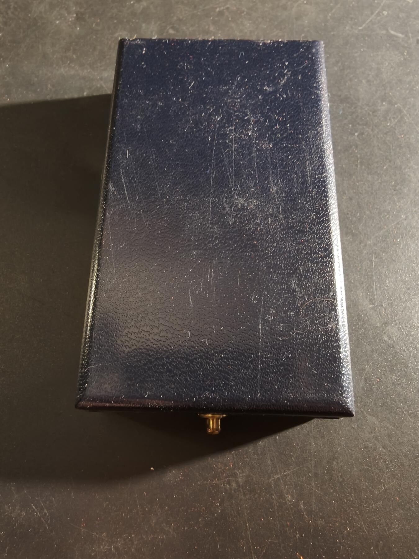 老王徽章第186期 法国矿业协会功绩奖章    原盒    950银    17.4g