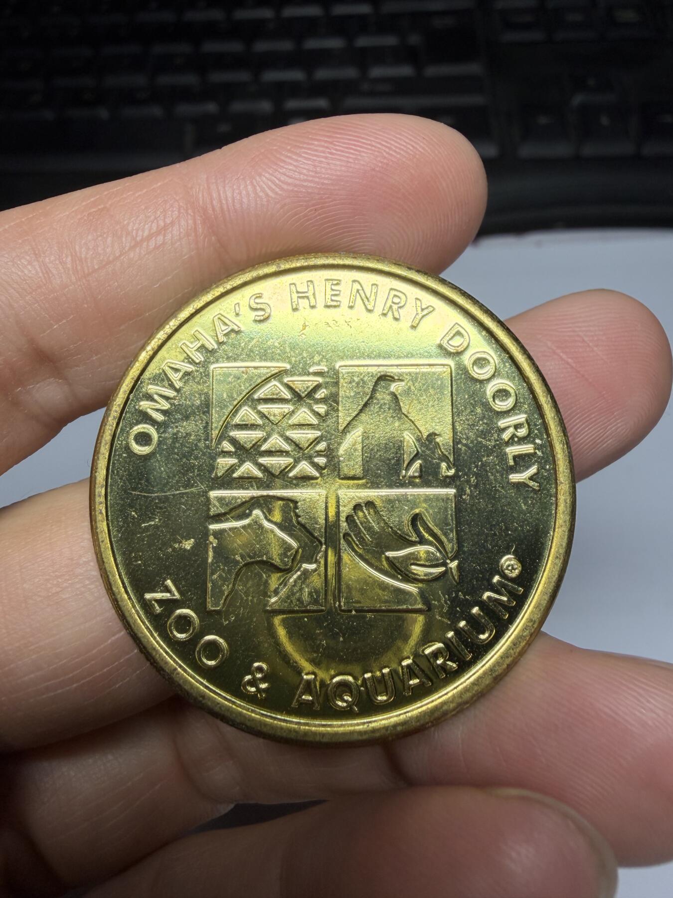 2026年集古藏今外币拍卖第三期-第1场—（总第311拍），可以寄存60天，满160元包邮。 科莫罗巨蜥纪念章，直径38毫米