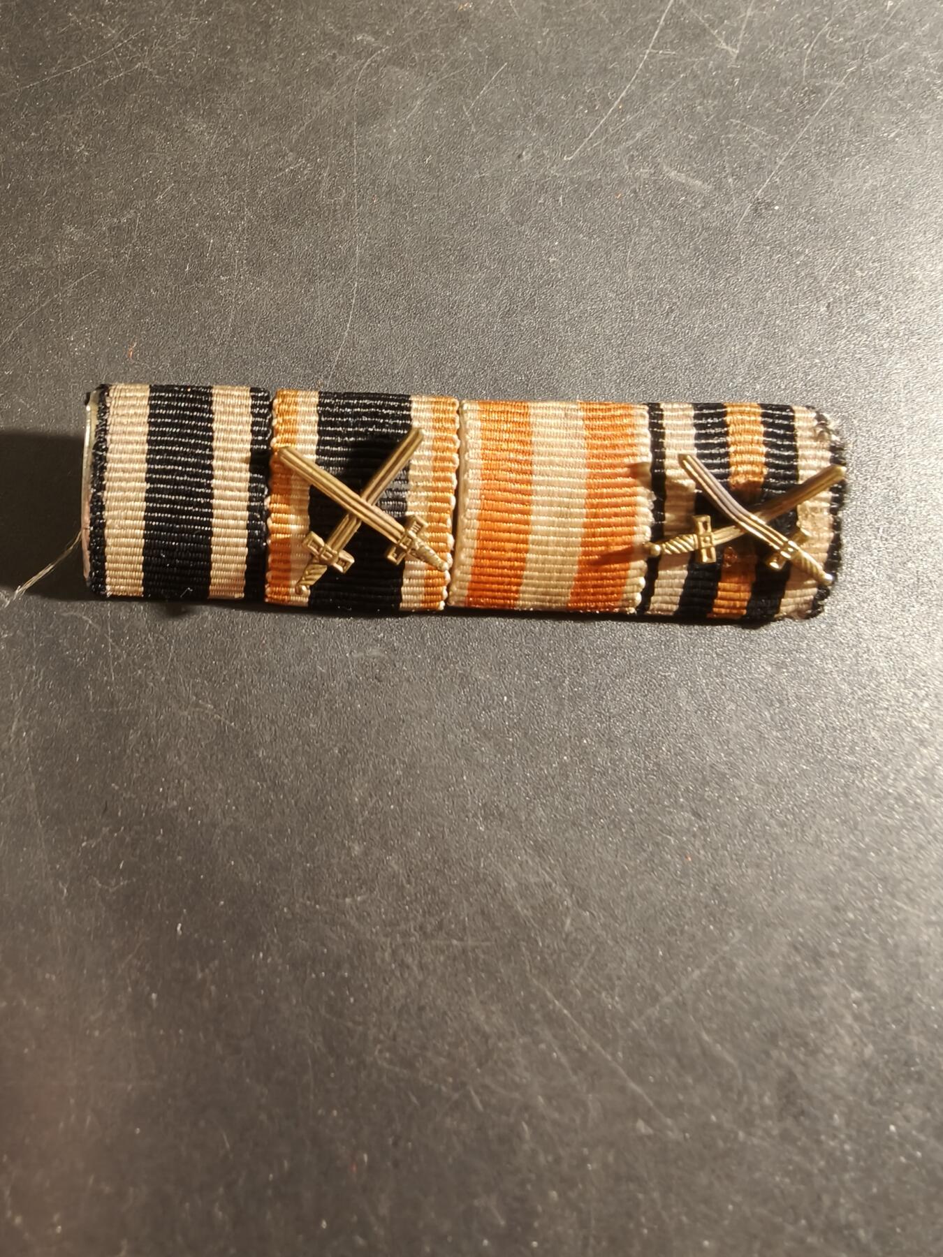 老王徽章第186期 德国一战勋略4R    一战二铁、佩剑兴登堡、二级军事荣誉、德三佩剑战功十字