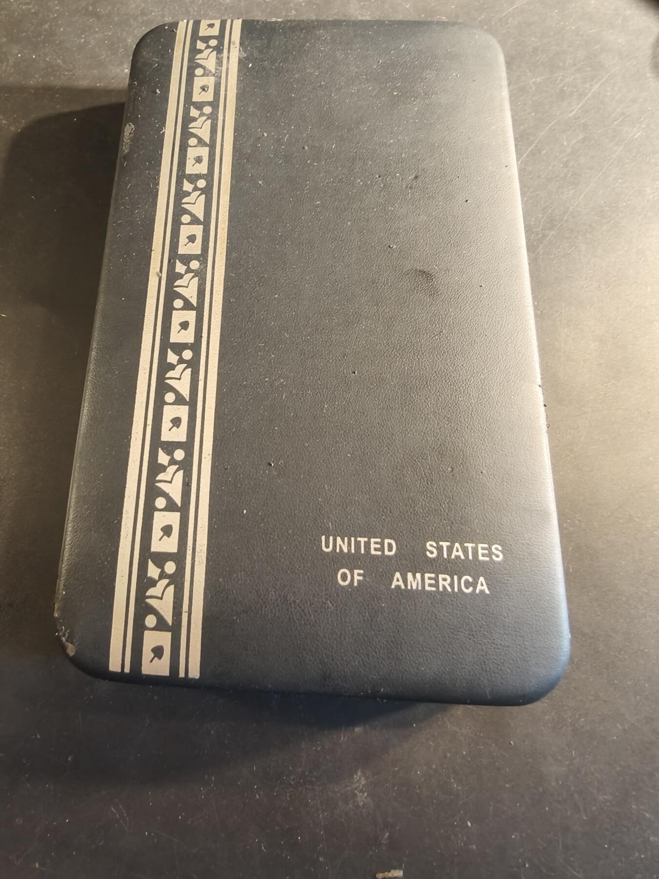 老王徽章第186期 美国海军陆战队品德优良奖章 原盒带略和珐琅略 少见全套