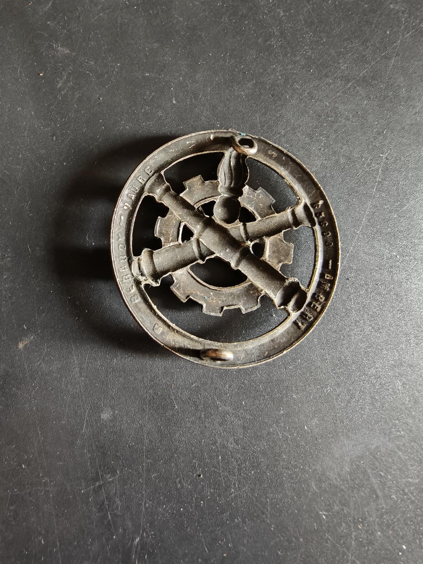 老王徽章第186期 法国后勤兵贝雷帽徽