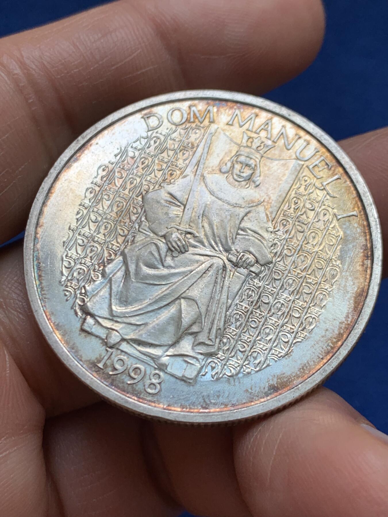 《竞宝斋》第469场 周日，周一 2场连拍 （全场包邮）欢迎送拍 葡萄牙1998年曼努埃尔一世1000埃斯库多银币 500银 27克