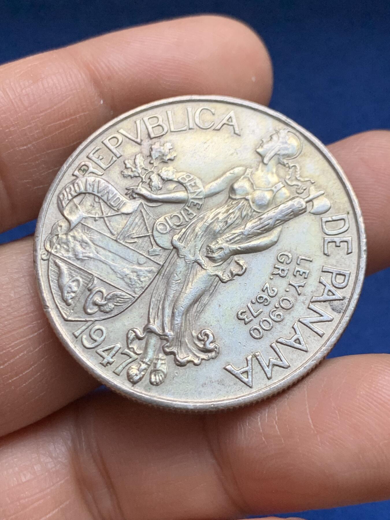 《竞宝斋》第469场 周日，周一 2场连拍 （全场包邮）欢迎送拍 巴拿马1947年1巴波亚银币