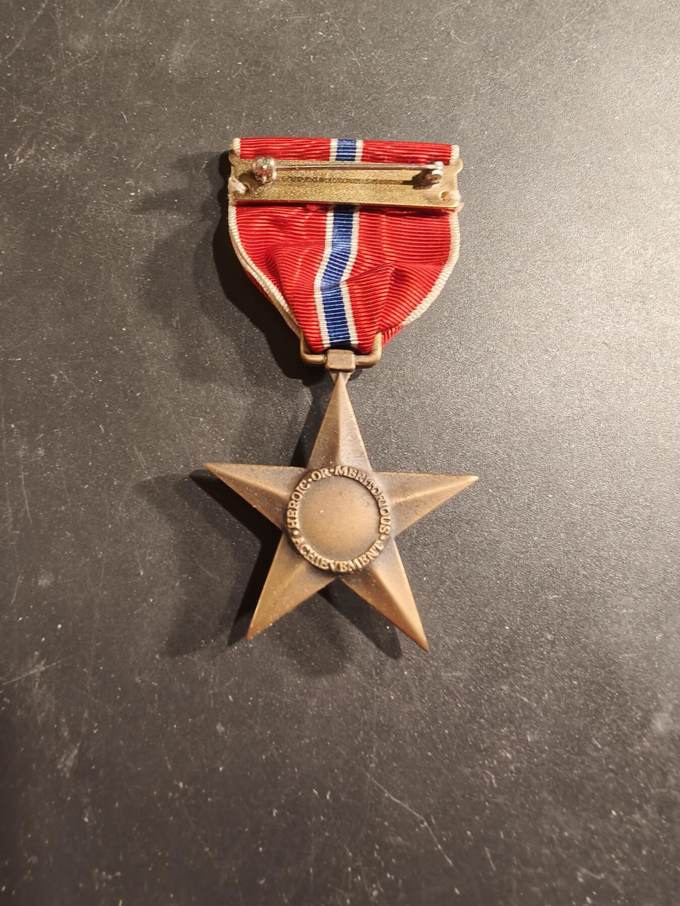 老王徽章第186期 美国铜星勋章   原盒