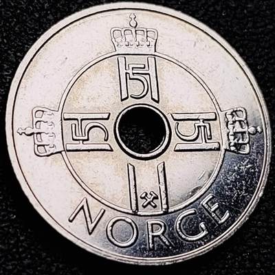 泉币菌-第206场-拍品多 请提前出价 原光极美 挪威1克朗中孔镍币 银色皇冠十字架 21mm 