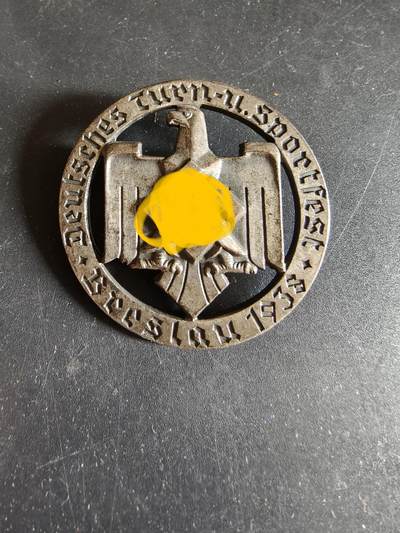 老王徽章第186期 - 德三1938年布雷斯劳德国体操和体育节证章