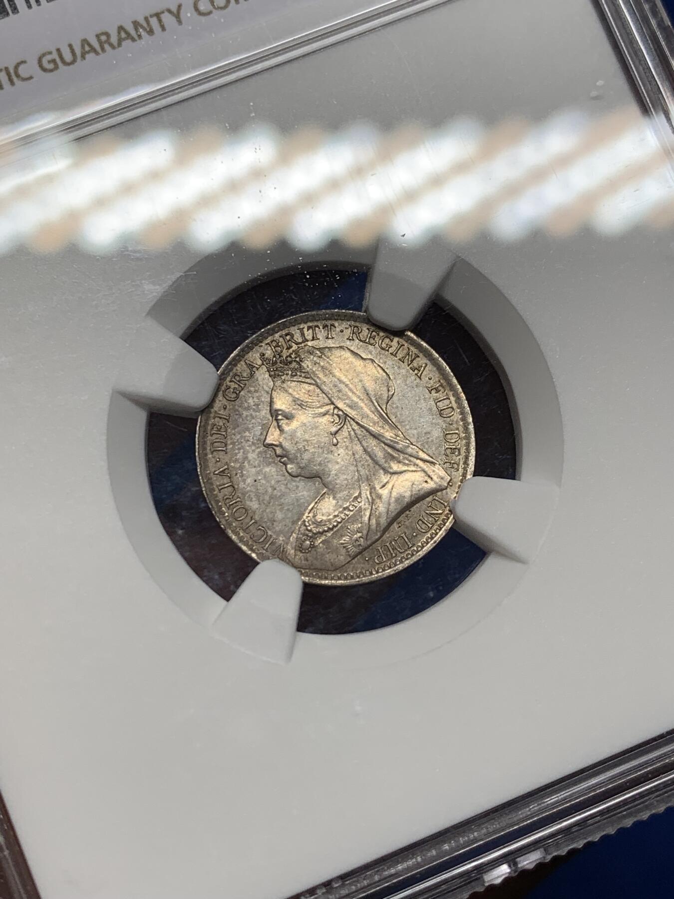 《竞宝斋》第469场 周日，周一 2场连拍 （全场包邮）欢迎送拍 NGC UNCD 英国1898年披纱版维多利亚4便士濯足节银币，细节靓丽，925银，1.89克，发行量仅9147枚