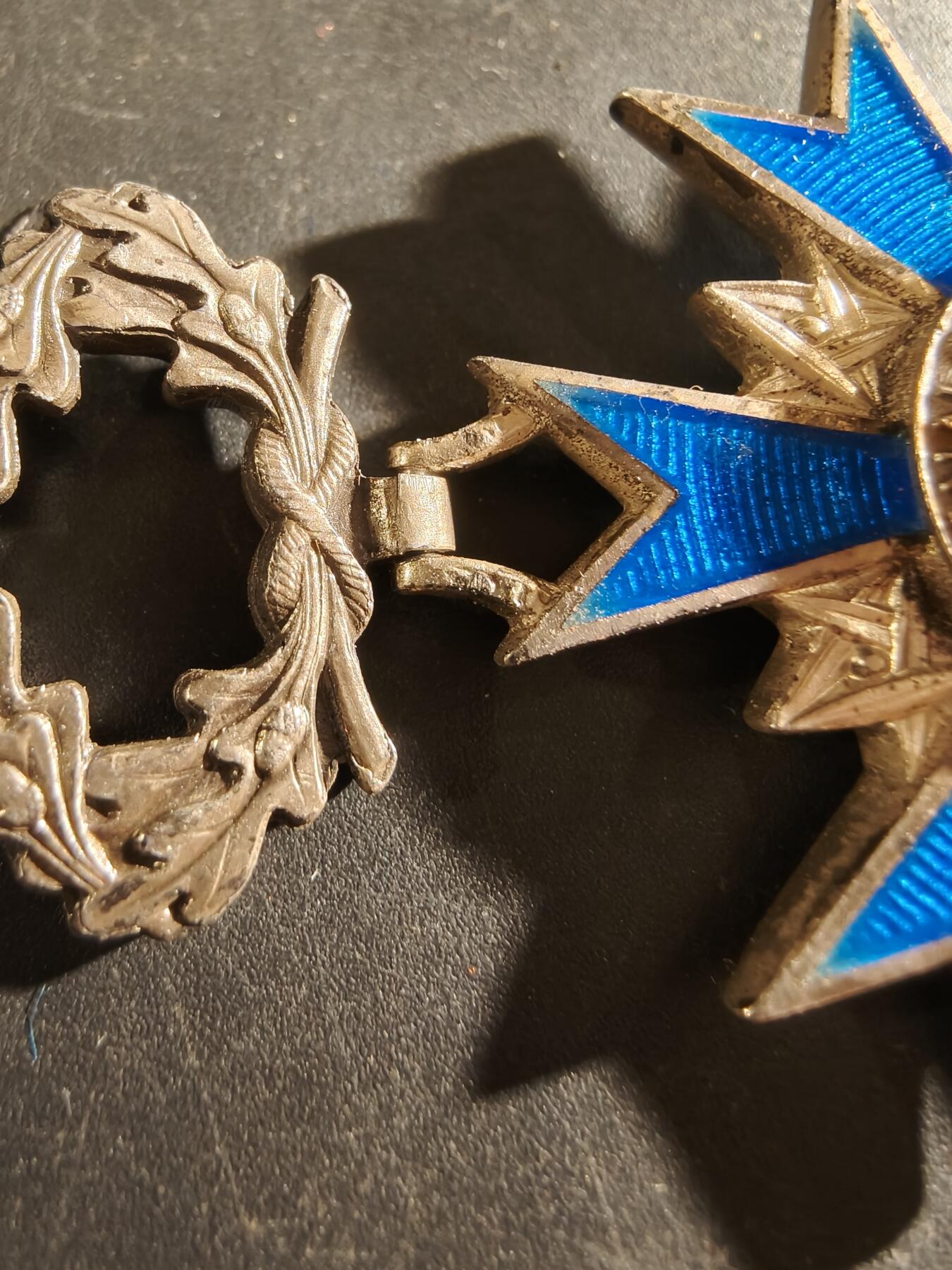 老王徽章第186期 法国骑士级国家功勋勋章    原盒    925银质珐琅     25.2g