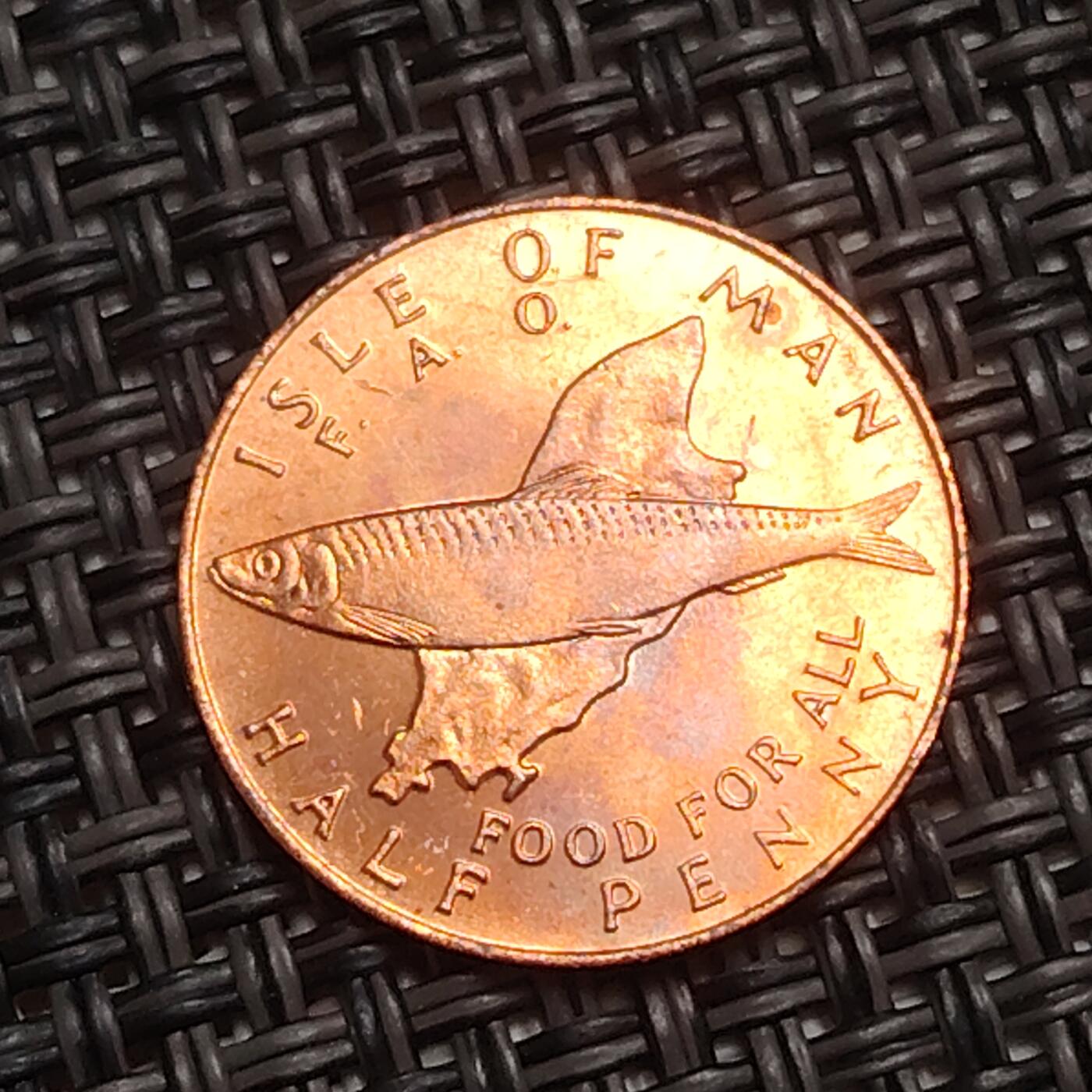 布加迪🐬～世界钱币(上海)🌾第 280 期 /  各国套币和散币 马恩岛 1977年 1/2分 原光品相