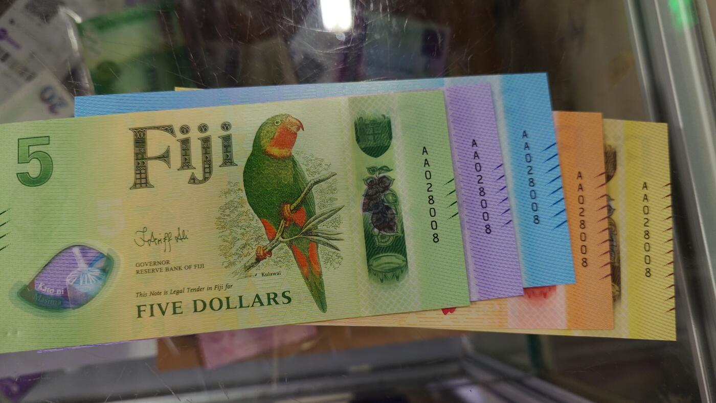 世界钱币～微拍第238期暨2026年第19期  部分尾货整理陆续低价起拍清仓