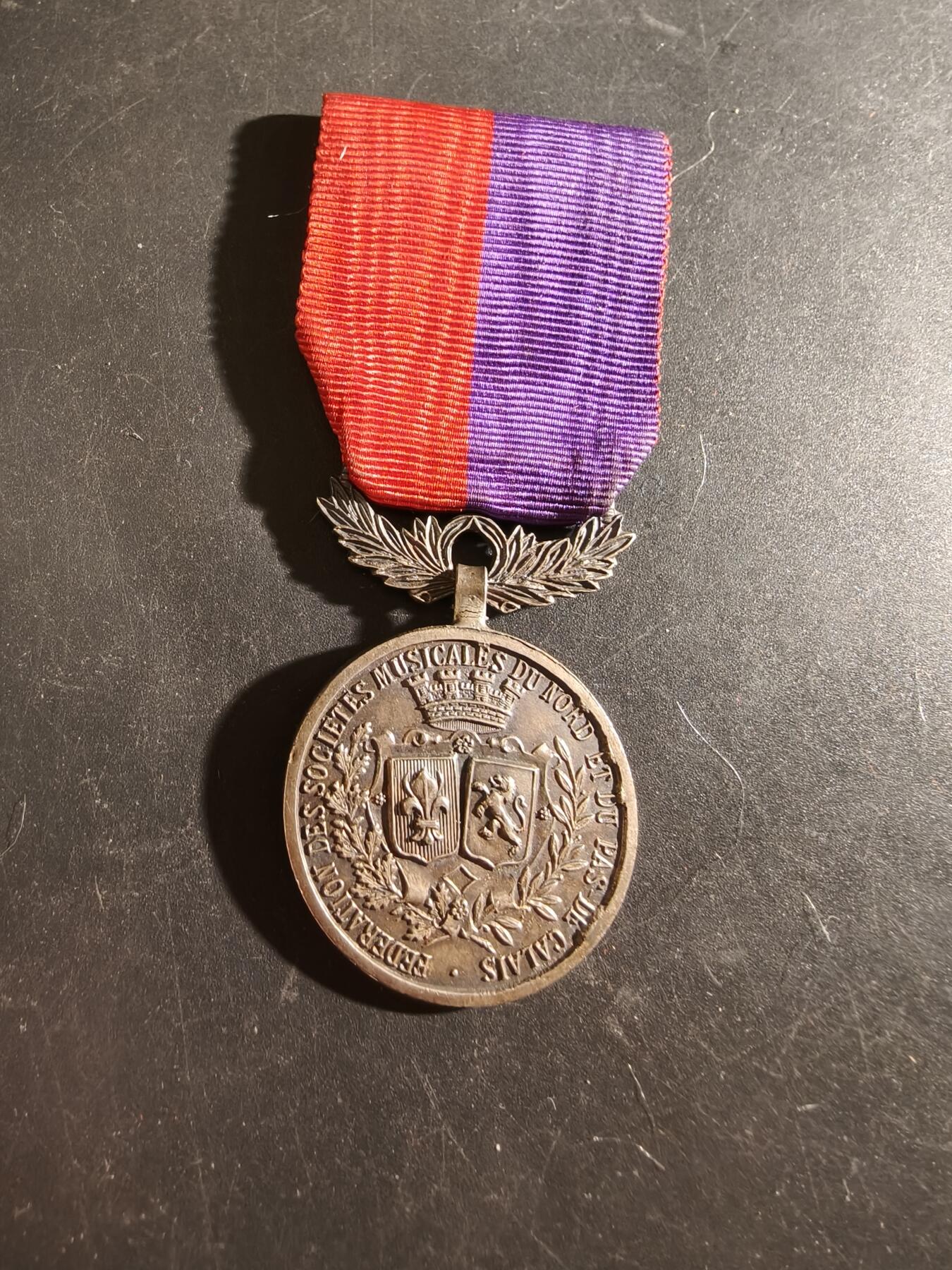 老王徽章第186期 法国加来海峡省银级音乐协会奖章