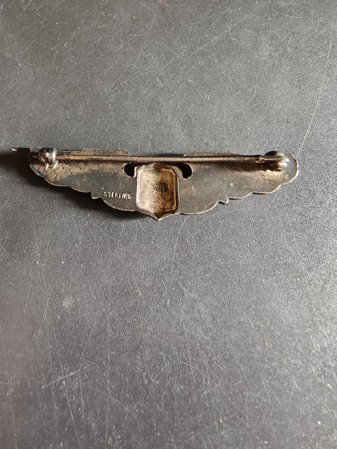 老王徽章第186期 美国二战陆军航空兵飞行联络员技能章    2英寸   925银    8g     