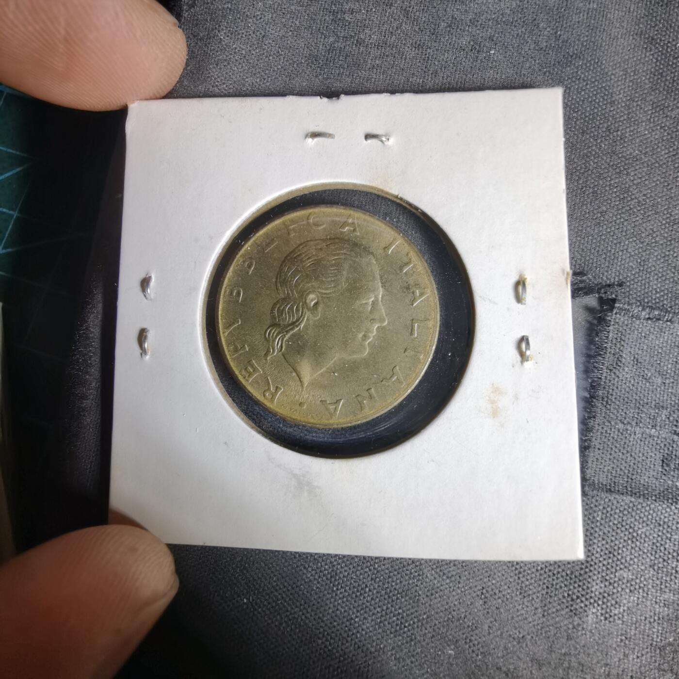 沼泽如烟--第1017场 意大利1981年200里拉