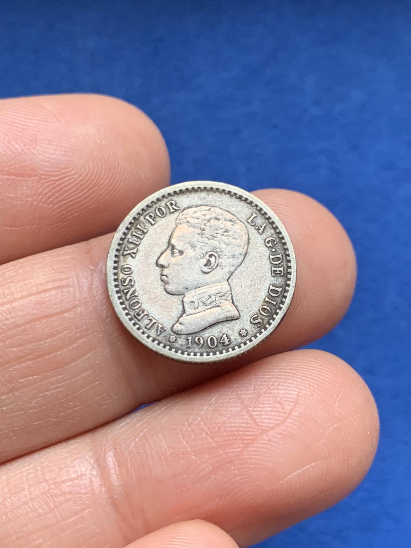 《竞宝斋》第469场 周日，周一 2场连拍 （全场包邮）欢迎送拍 西班牙 1904年 阿方索十三世(军装版)50分银币，重2.45克，835银