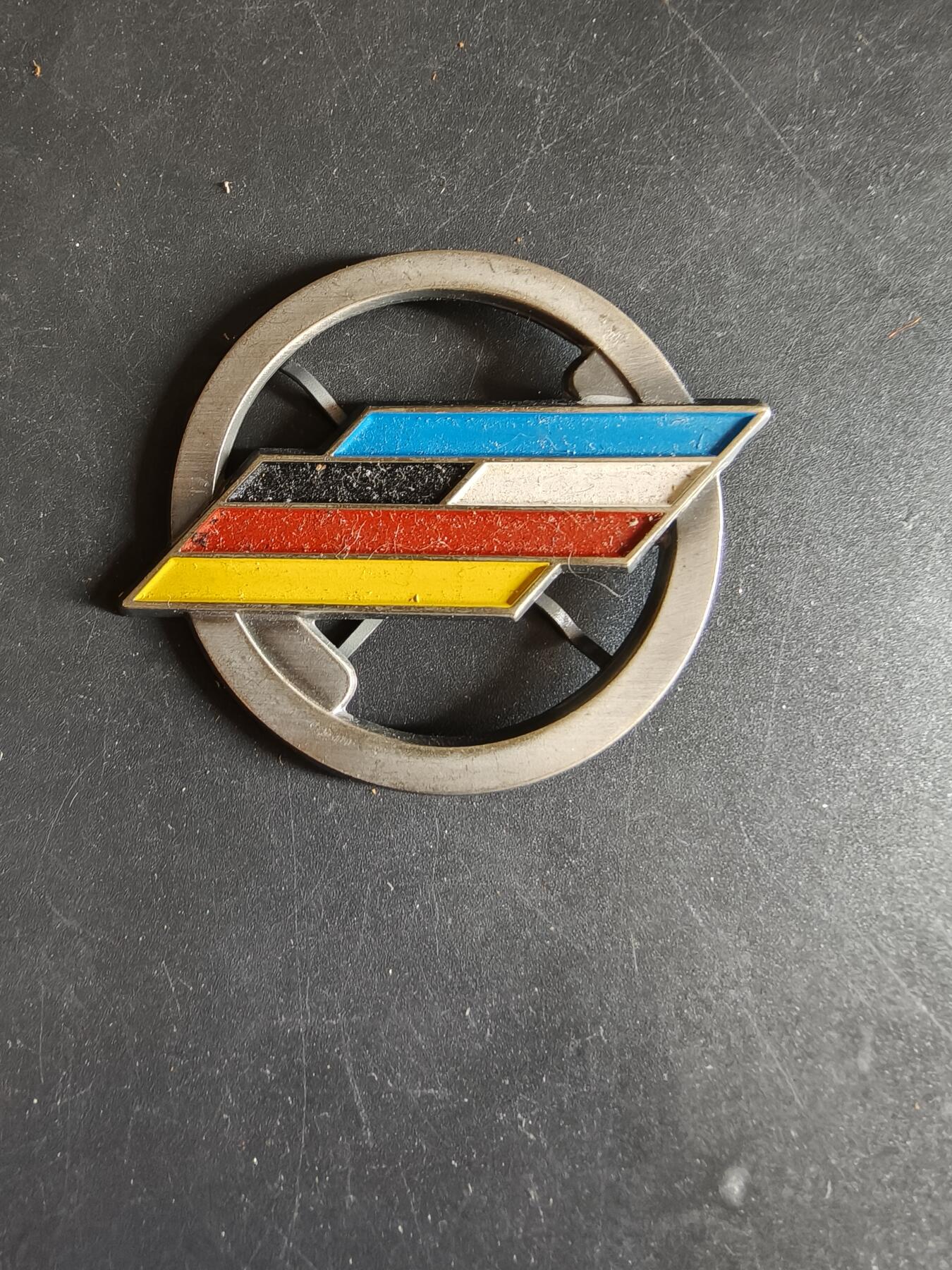 老王徽章第186期 法德联合旅贝雷帽徽