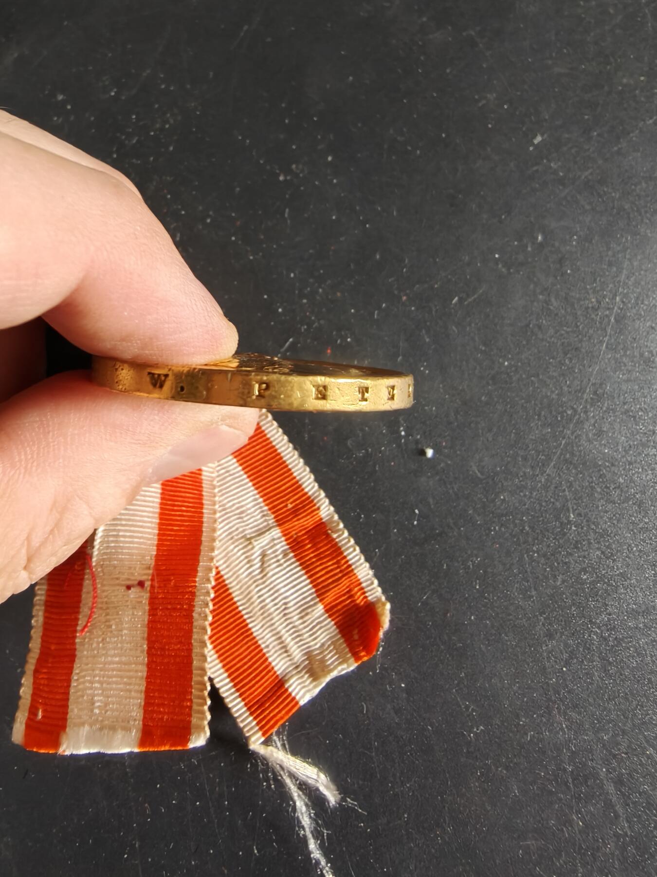 老王徽章第186期 德国汉诺威王国1866普奥战争朗根萨尔察战役战役奖章     实发带获得者边铭