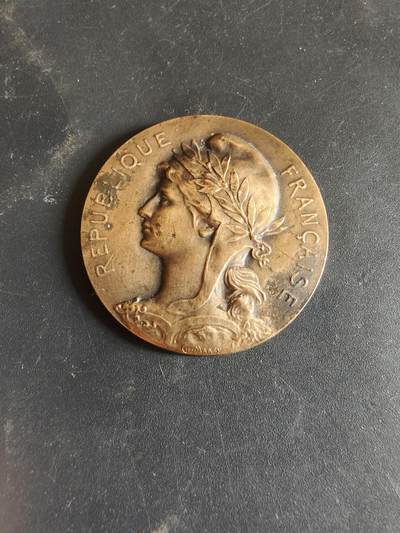 老王徽章第186期 - 法国第70步兵团混合射击竞赛大铜章    直径32mm    重量12.3g