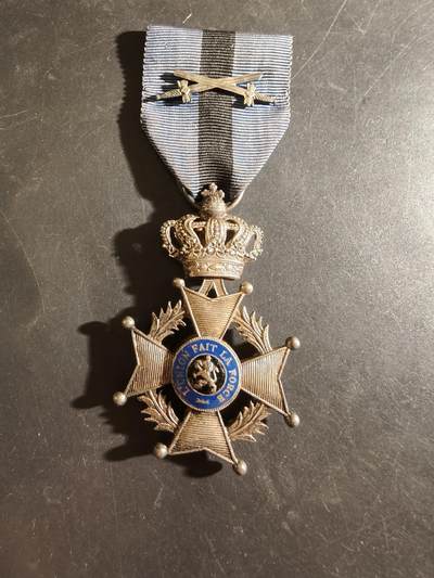 老王徽章第186期 - 比利时骑士级利奥波德二世勋章    早期单法语   军事版