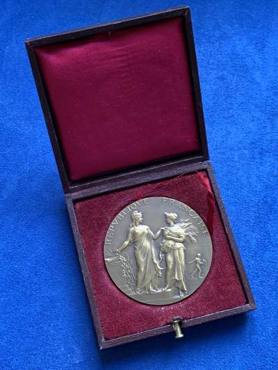 《竞宝斋》第469场 周日，周一 2场连拍 （全场包邮）欢迎送拍 - 法国农业女神铜章 61.5克 49.7mm 丰饶角铜标 带盒