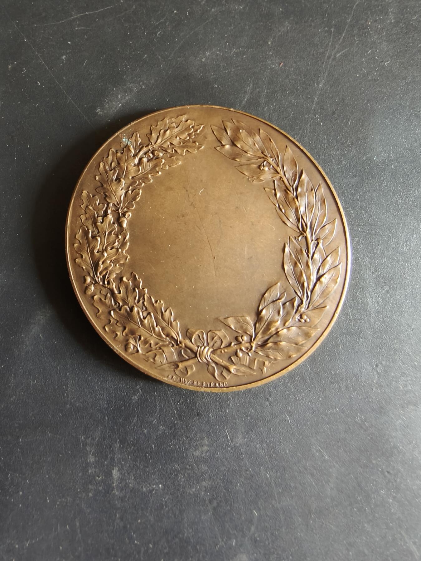 老王徽章第186期 法国农业协会大铜章    直径50mm    重量56.6g