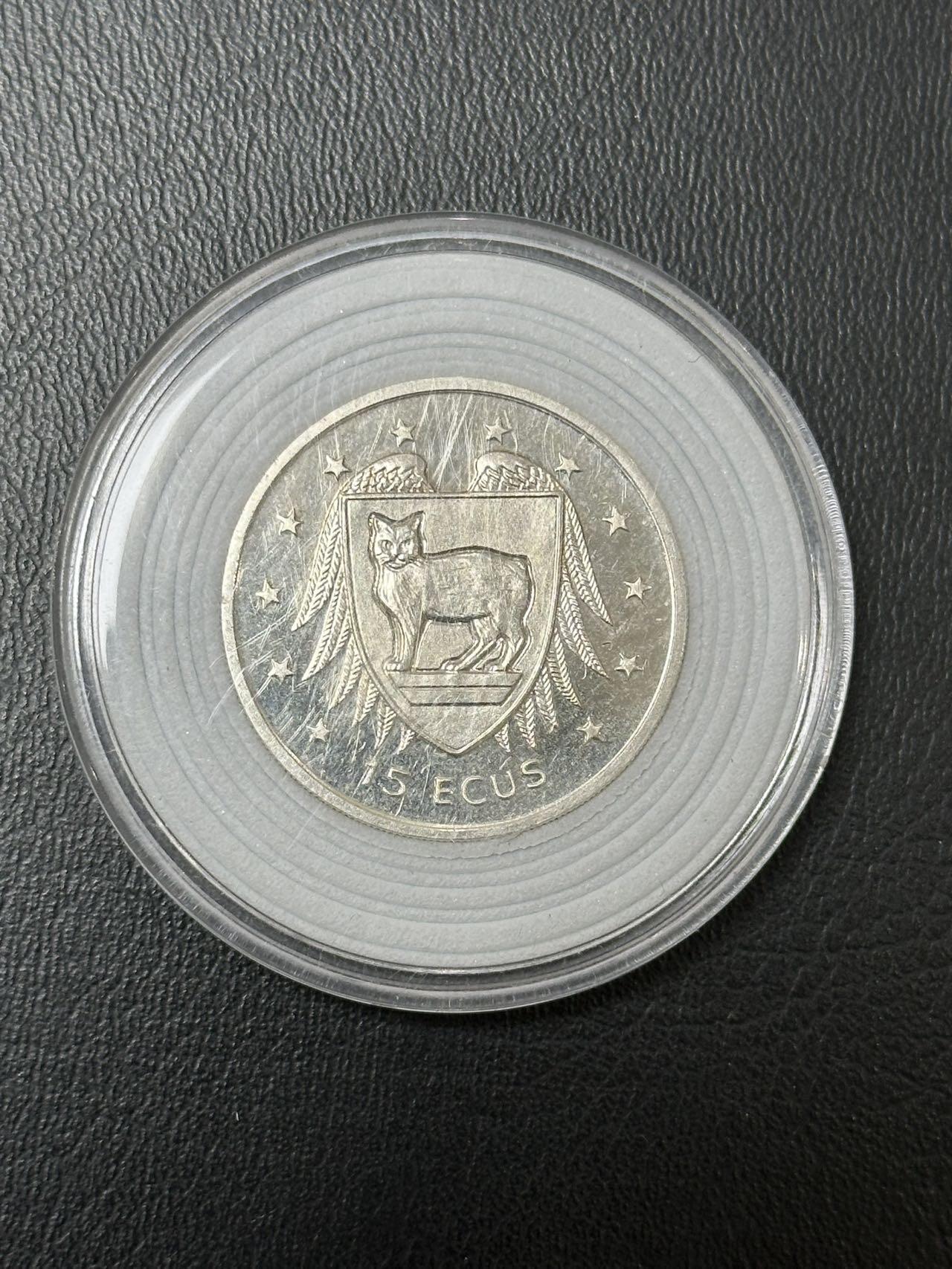 丙午马年三月第二场 精品更新 马恩岛1994年15 ecus精致纪念币银币 10克925高银！此枚为少见马恩岛高含银量品种！猫猫很可爱。近期银价震荡，值得投资！藏家出品带小圆盒