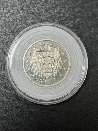 丙午马年三月第二场 精品更新 - 马恩岛1994年15 ecus精致纪念币银币 10克925高银！此枚为少见马恩岛高含银量品种！猫猫很可爱。近期银价震荡，值得投资！藏家出品带小圆盒