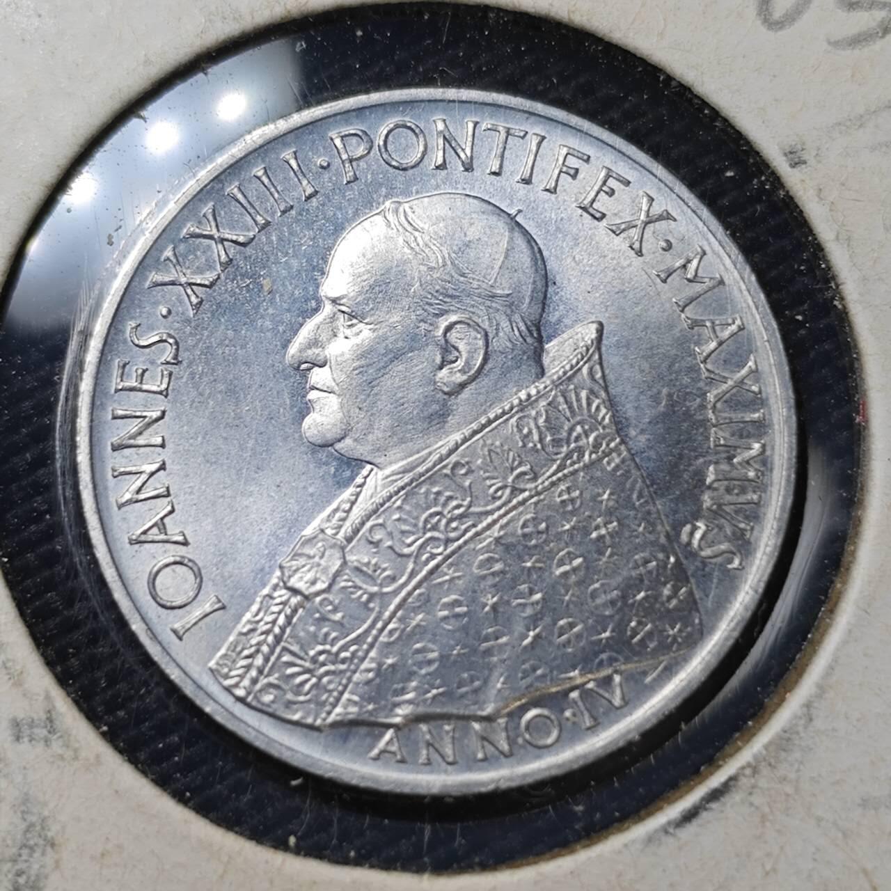 KK钱币收藏小铺   第405期 2月预留时间 周末发货 梵蒂冈10里拉 