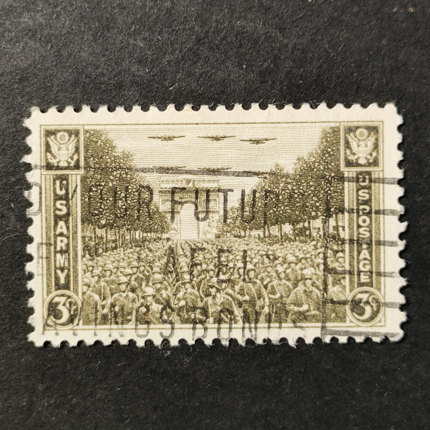 ↓君缘收藏758期☞钱币邮品↓无佣金、可寄存、满30元包邮  美国邮票，1945年表彰美国陆军在第二次世界大战中的贡献·美军部队通过巴黎凯旋门邮票雕刻版1全