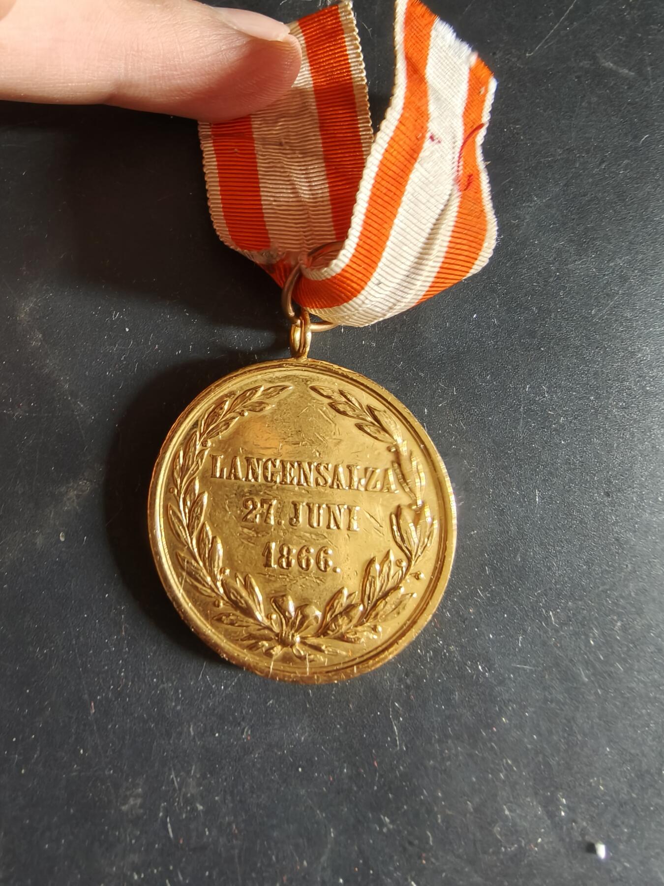 老王徽章第186期 德国汉诺威王国1866普奥战争朗根萨尔察战役战役奖章     实发带获得者边铭
