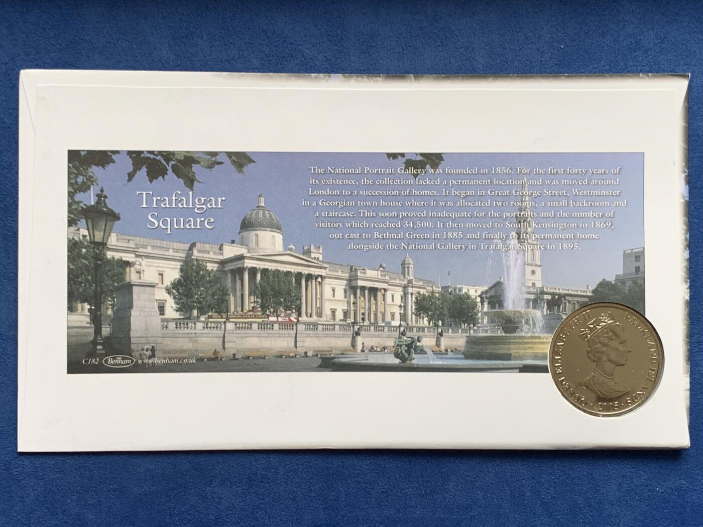 《竞宝斋》第469场 周日，周一 2场连拍 （全场包邮）欢迎送拍 英国福克兰群岛2005年国家肖像画廊150周年1克朗纪念币，邮币封，附10张邮票