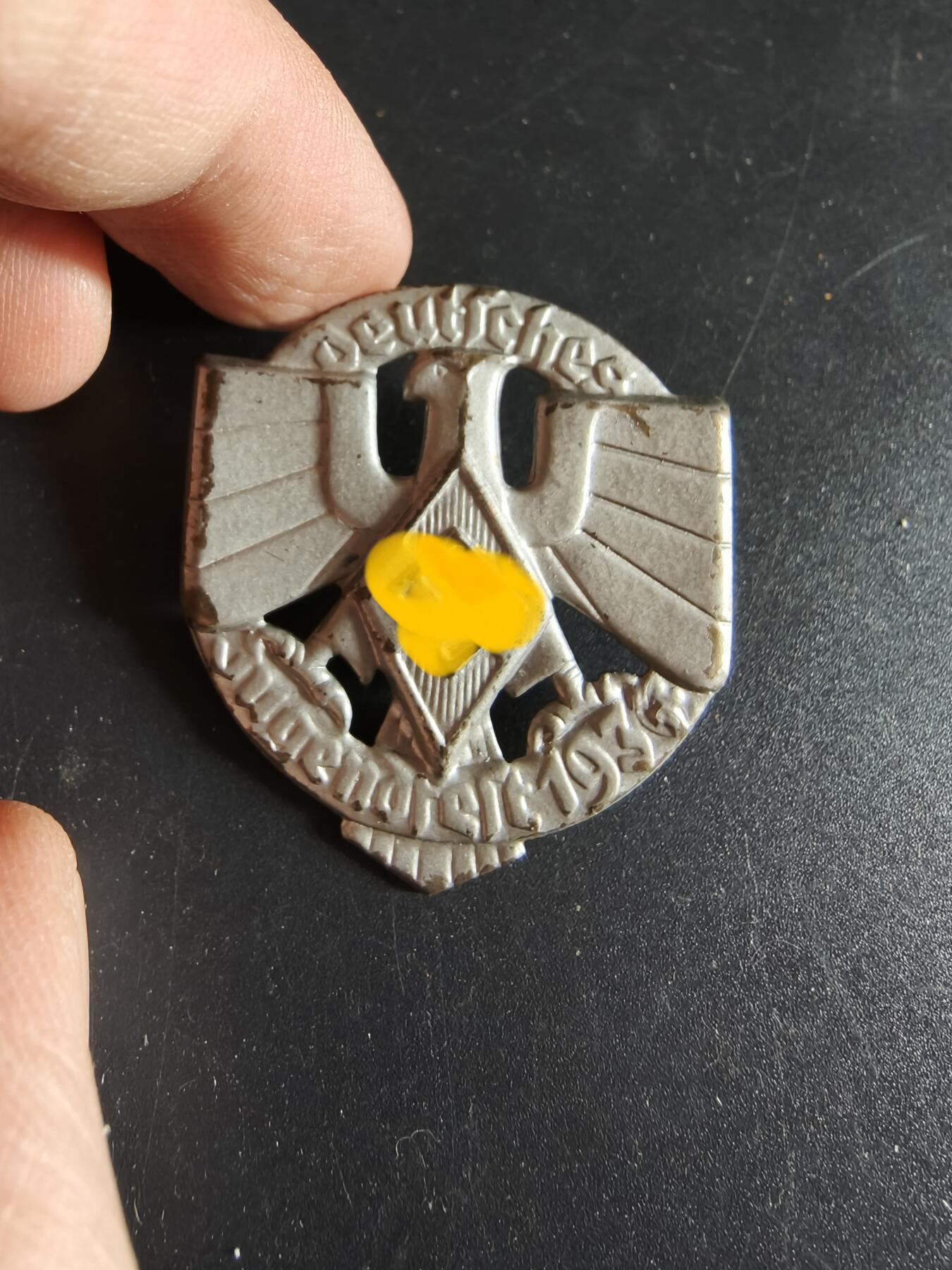 老王徽章第186期 德三1937年青年节证章