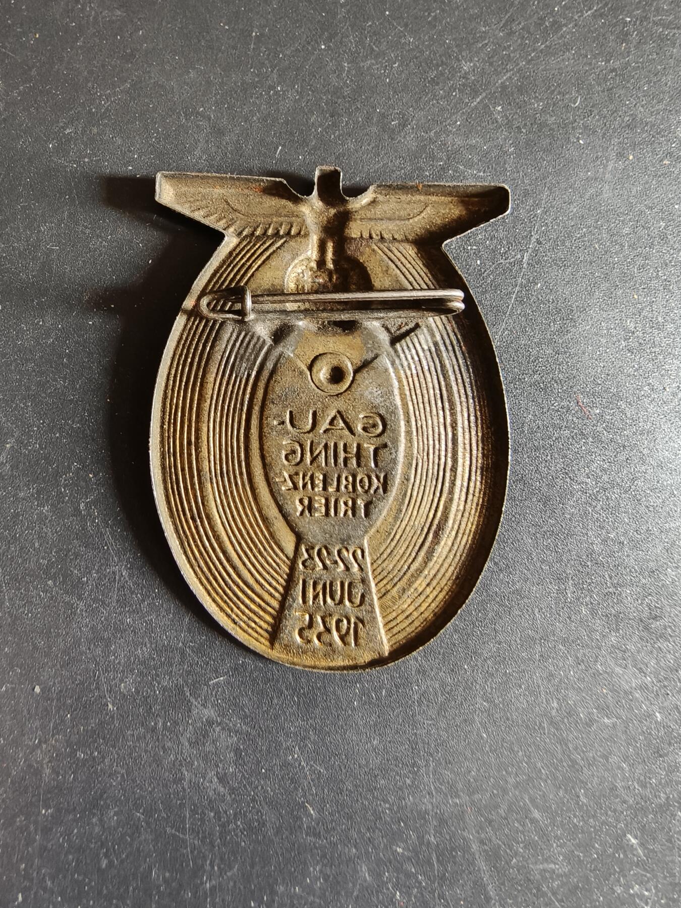 老王徽章第186期 德三1935年科布伦茨-特里尔地区集会证章