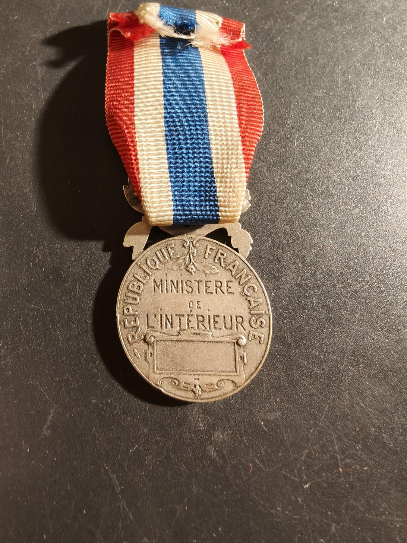 老王徽章第186期 法国银级内务部服务奖章