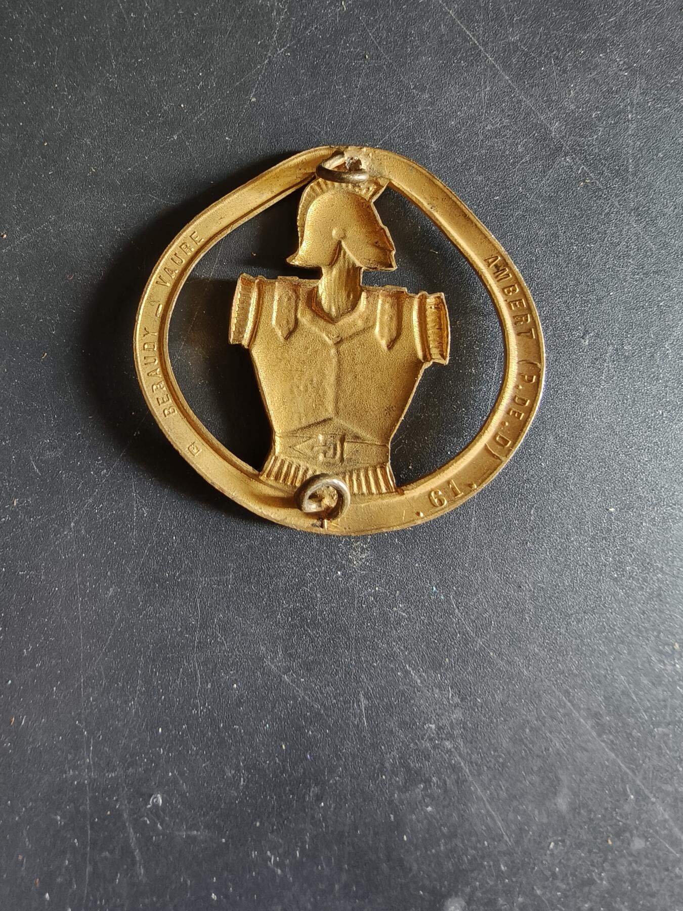 老王徽章第186期 法国工兵贝雷帽徽