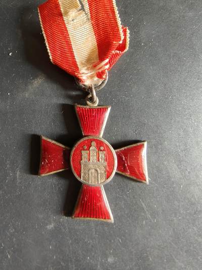 老王徽章第186期 - 德国一战汉堡市战功十字勋章
